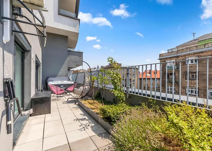 Apartmán Lam Pink - Jacuzzi - Ac - Ps4 Bratislava