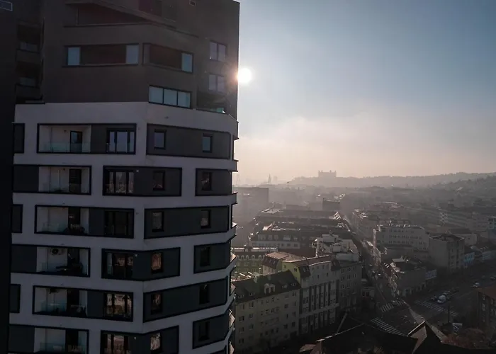 Lam Pink - Jacuzzi - Ac - Ps4